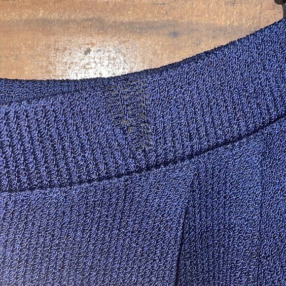 St. John Basics Navy Blue Santana Knit Wide Leg Pleated Pants - Picture 3 of 9